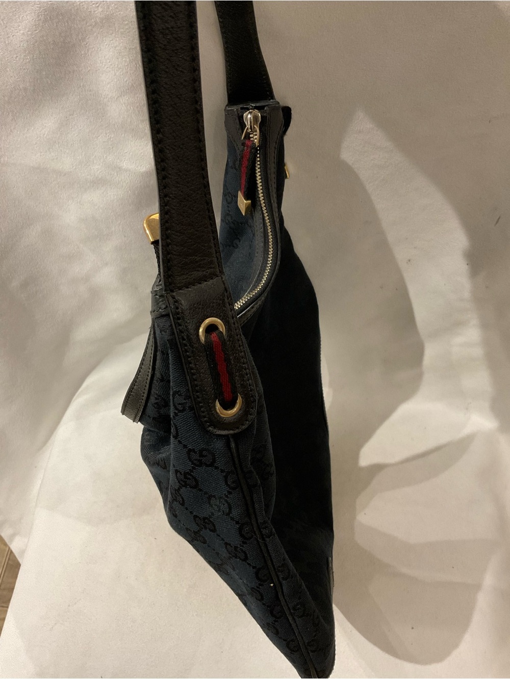 Gucci Bag - Picture 2 of 12